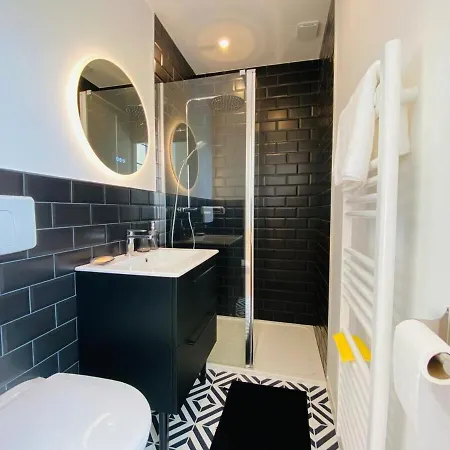 Casa 64 Tatil Evi Angers